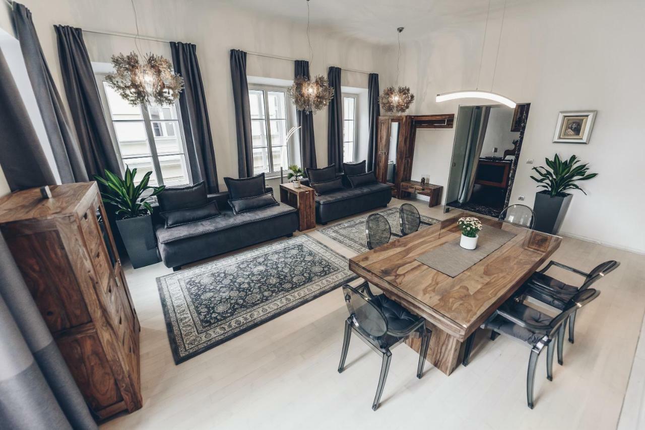 Feel Ljubljana Centre Apartment ภายนอก รูปภาพ